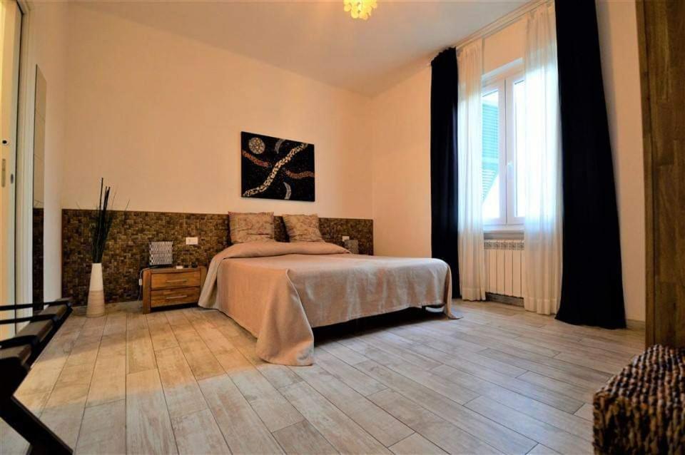 La Spezia Holidays' Rooms ภายนอก รูปภาพ