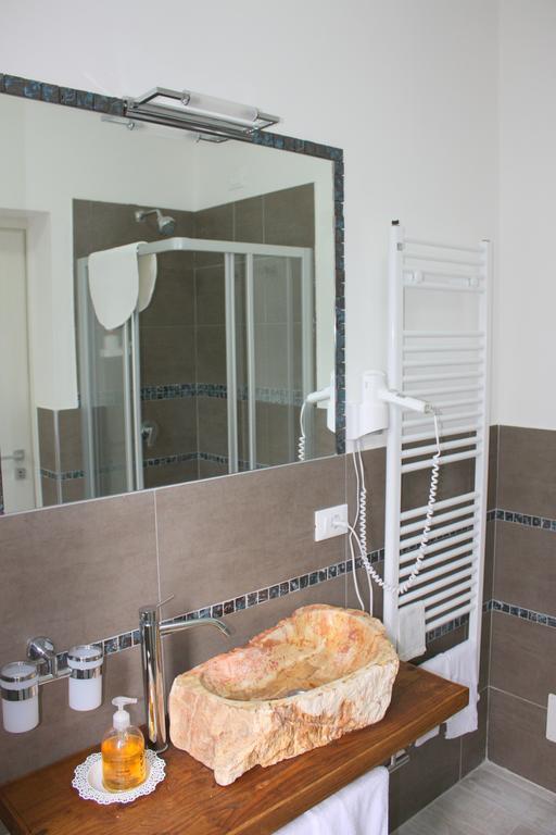 La Spezia Holidays' Rooms ภายนอก รูปภาพ