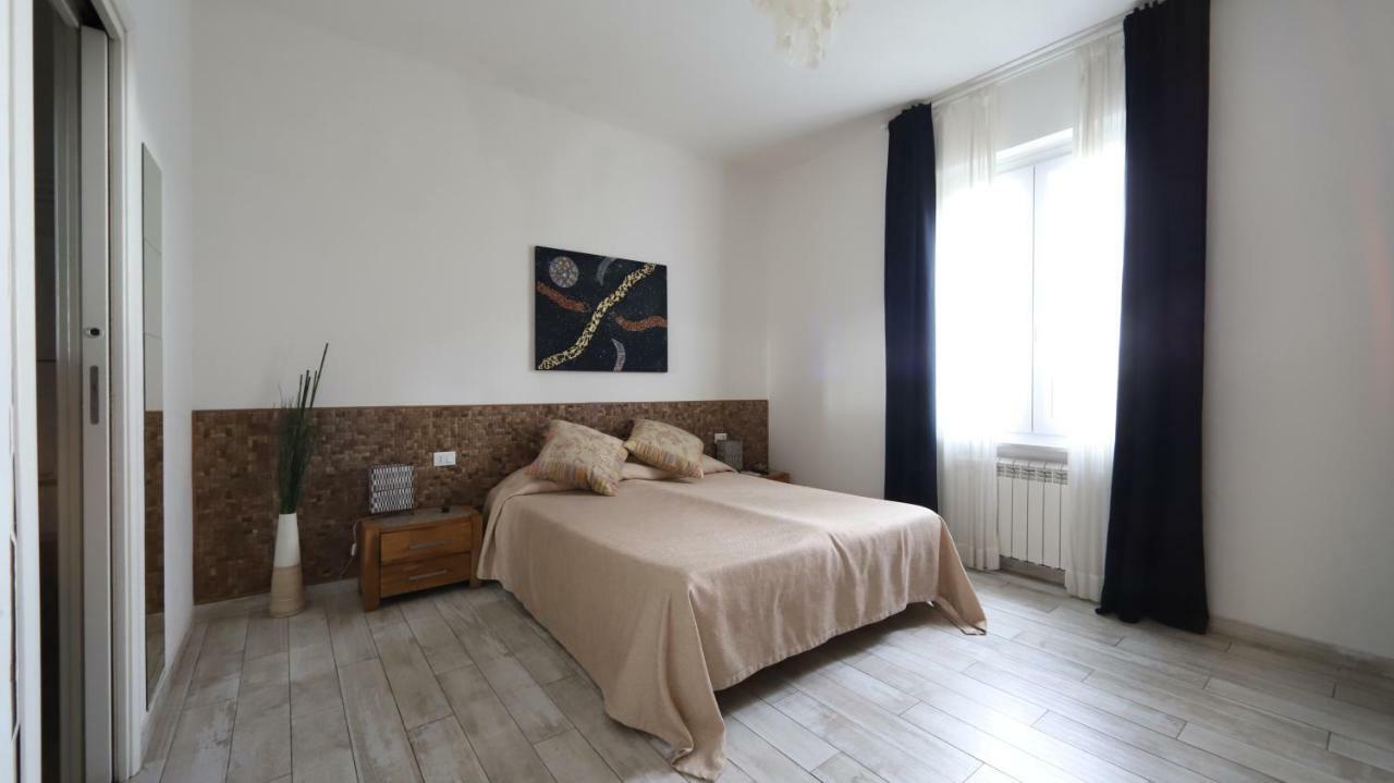 La Spezia Holidays' Rooms ภายนอก รูปภาพ